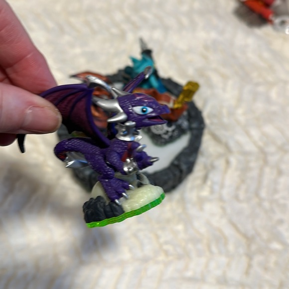 Skylander - Picture 2 of 6